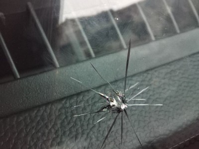 成都汽车挡风玻璃专业修补 口碑好放