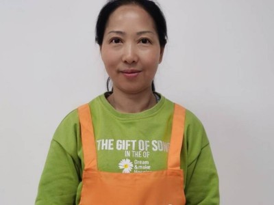 郫县住家保姆 月嫂上门服务 照顾幼