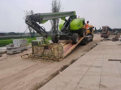 成都新都挖机拖运,全天可进城,拖运