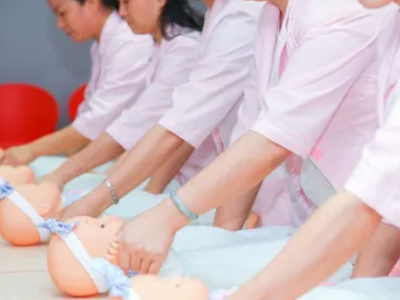 高新区家政公司 提供照顾老人护工 